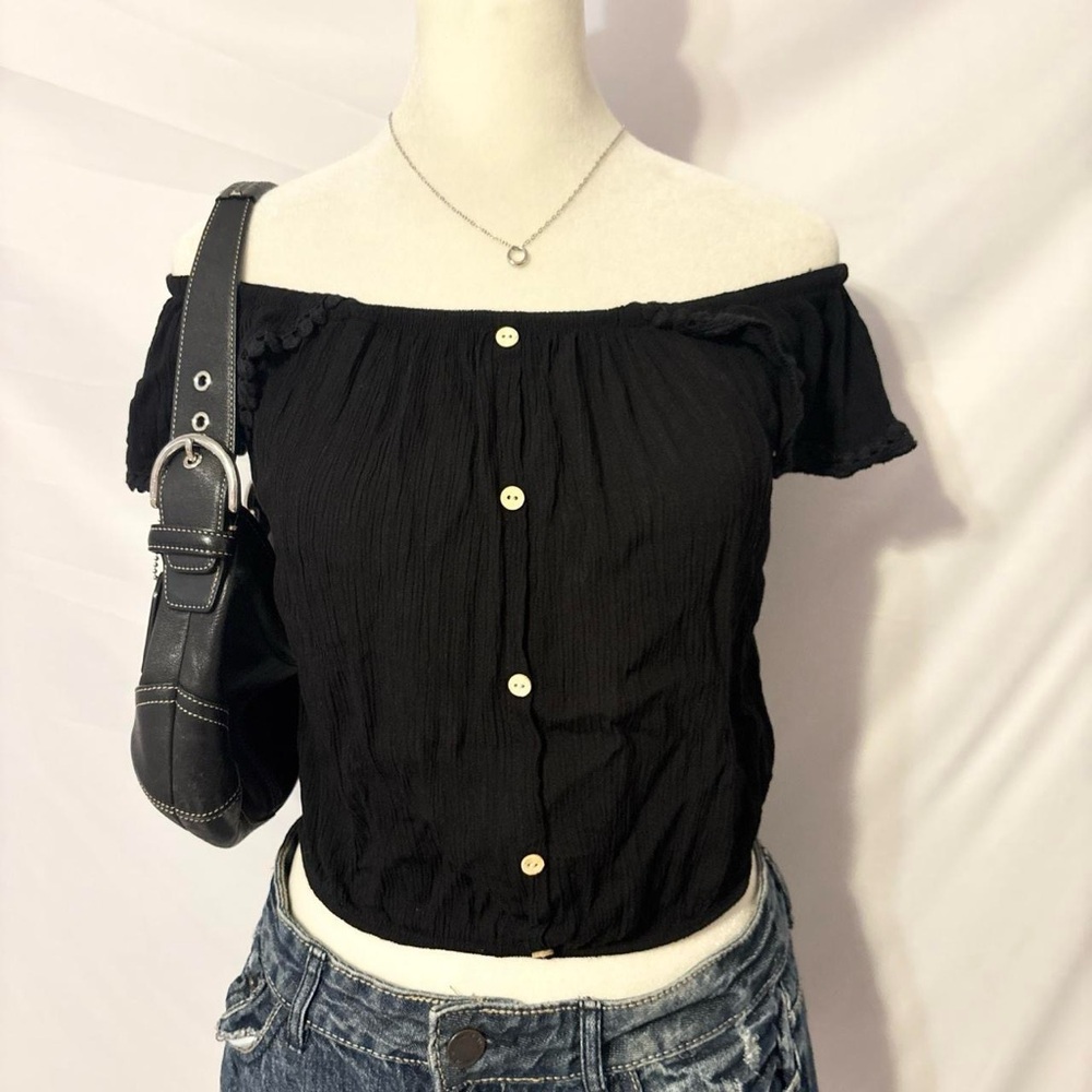 Black Off-Shoulder Button-Front Top - Picture 2 of 4
